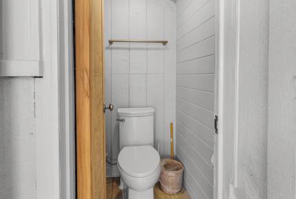 Classic 30A Escape with Private Pool & Yard - Santa Rosa Beach, Florida