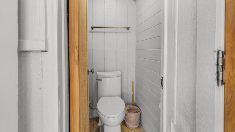 Classic 30A Escape with Private Pool & Yard - Santa Rosa Beach, Florida