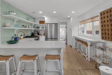 Classic 30A Escape with Private Pool & Yard - Santa Rosa Beach, Florida