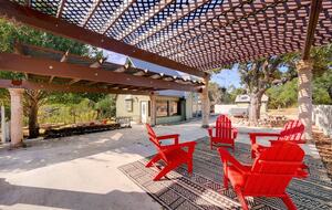 Charming Countryside Retreat near Fredericksburg - Fredericksburg, Texas