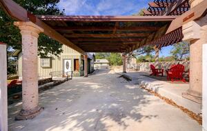 Charming Countryside Retreat near Fredericksburg - Fredericksburg, Texas