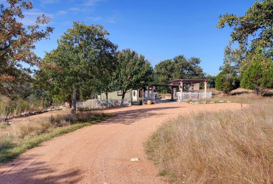 Charming Countryside Retreat near Fredericksburg - Fredericksburg, Texas