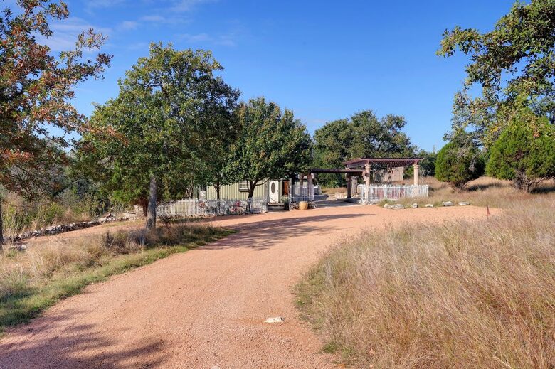 Charming Countryside Retreat near Fredericksburg - Fredericksburg, Texas