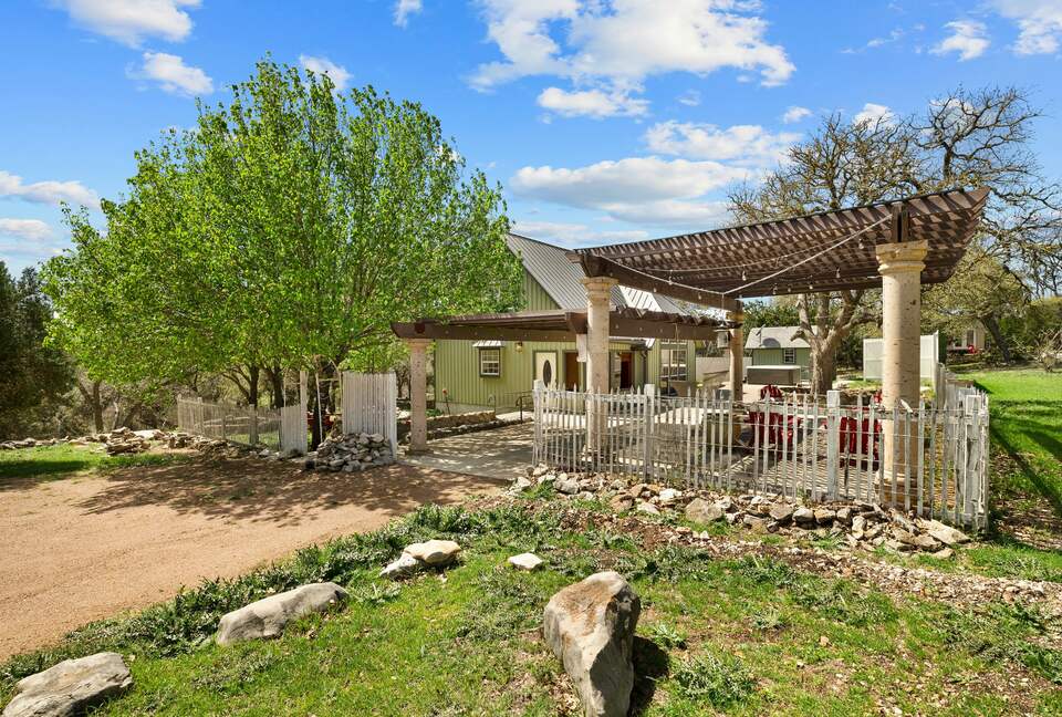 Charming Countryside Retreat near Fredericksburg - Fredericksburg, Texas