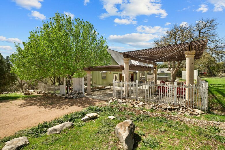 Charming Countryside Retreat near Fredericksburg - Fredericksburg, Texas