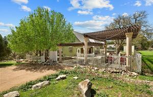 Charming Countryside Retreat near Fredericksburg - Fredericksburg, Texas