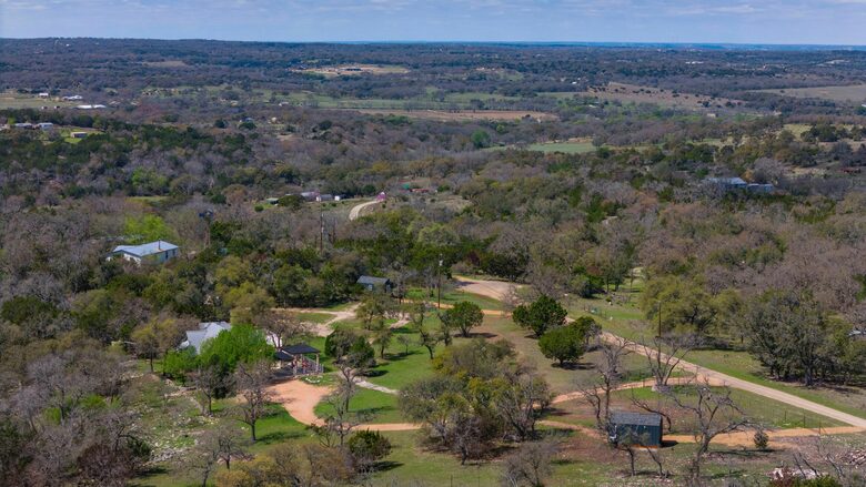 Charming Countryside Retreat near Fredericksburg - Fredericksburg, Texas