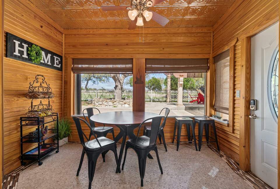 Charming Countryside Retreat near Fredericksburg - Fredericksburg, Texas