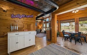 Charming Countryside Retreat near Fredericksburg - Fredericksburg, Texas