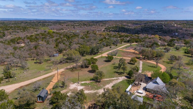 Charming Countryside Retreat near Fredericksburg - Fredericksburg, Texas