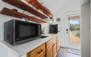 Charming Countryside Retreat near Fredericksburg - Fredericksburg, Texas