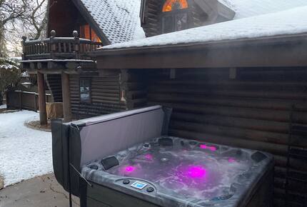 Splinter Shack Lodge | Charming Ski Log Cabin 20 minutes from Snowbasin! - Ogden, Utah