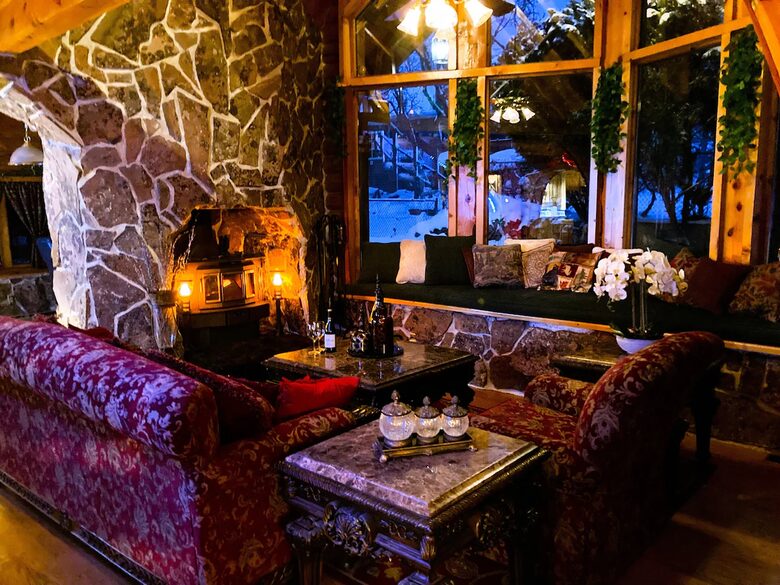 Splinter Shack Lodge | Charming Ski Log Cabin 20 minutes from Snowbasin! - Ogden, Utah