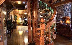 Splinter Shack Lodge | Charming Ski Log Cabin 20 minutes from Snowbasin! - Ogden, Utah