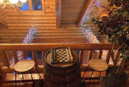 Splinter Shack Lodge | Charming Ski Log Cabin 20 minutes from Snowbasin! - Ogden, Utah