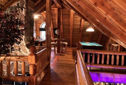 Splinter Shack Lodge | Charming Ski Log Cabin 20 minutes from Snowbasin! - Ogden, Utah