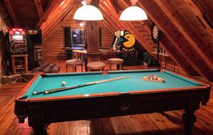Splinter Shack Lodge | Charming Ski Log Cabin 20 minutes from Snowbasin! - Ogden, Utah