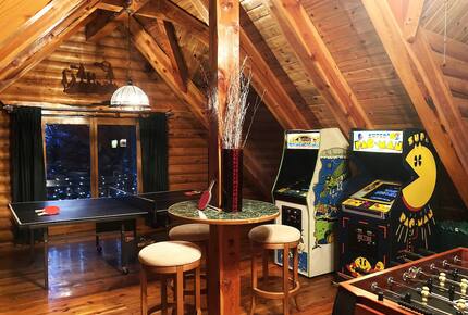 Splinter Shack Lodge | Charming Ski Log Cabin 20 minutes from Snowbasin! - Ogden, Utah