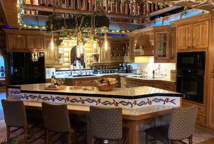 Splinter Shack Lodge | Charming Ski Log Cabin 20 minutes from Snowbasin! - Ogden, Utah