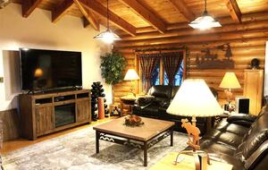 Splinter Shack Lodge | Charming Ski Log Cabin 20 minutes from Snowbasin! - Ogden, Utah