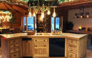 Splinter Shack Lodge | Charming Ski Log Cabin 20 minutes from Snowbasin! - Ogden, Utah