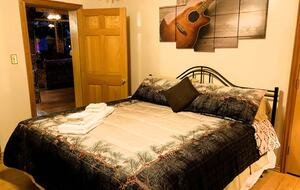Splinter Shack Lodge | Charming Ski Log Cabin 20 minutes from Snowbasin! - Ogden, Utah