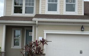 Relaxed Florida Living Near Downtown Naples - Naples, Florida