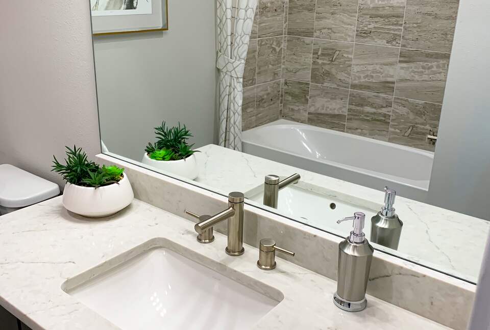 Relaxed Florida Living Near Downtown Naples - Naples, Florida