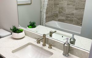 Relaxed Florida Living Near Downtown Naples - Naples, Florida