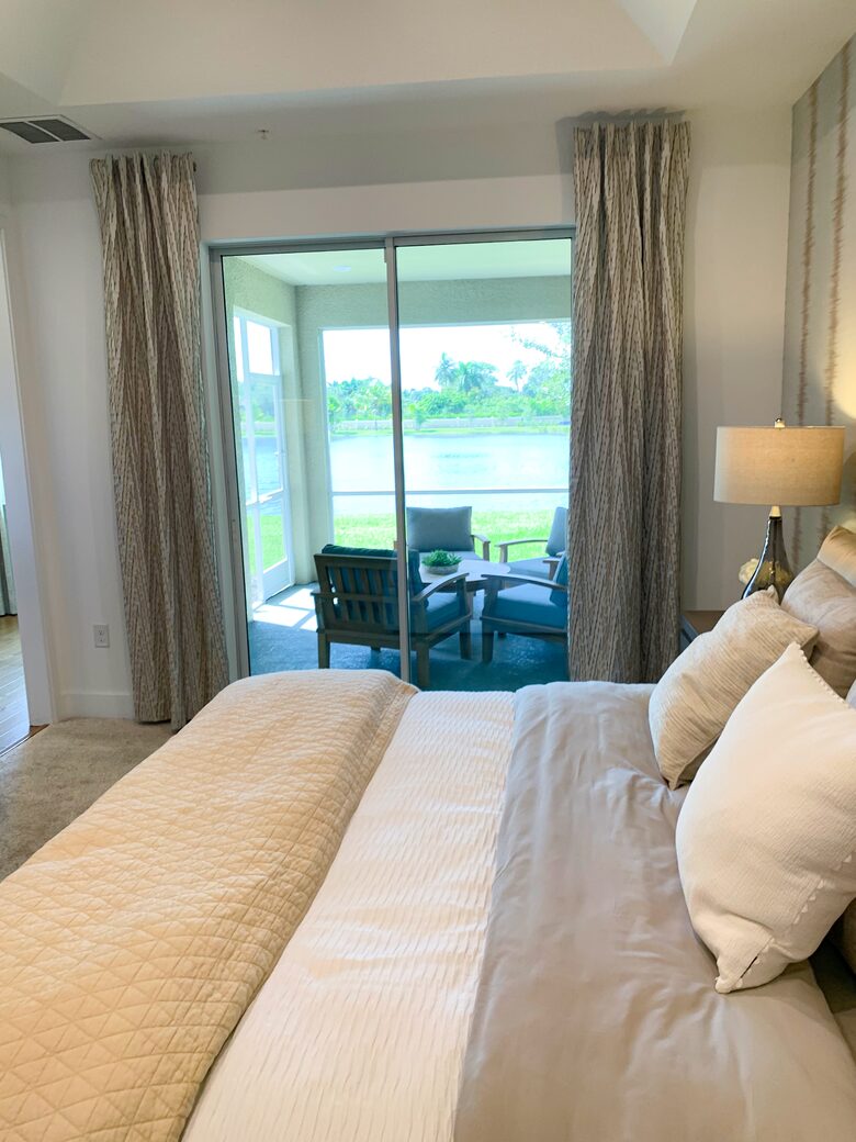 Relaxed Florida Living Near Downtown Naples - Naples, Florida