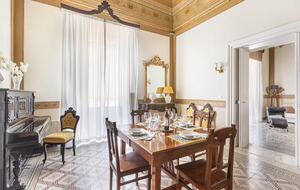 Liberty-Inspired Apartment with Terrace & Frescoes - Trepuzzi, Italy