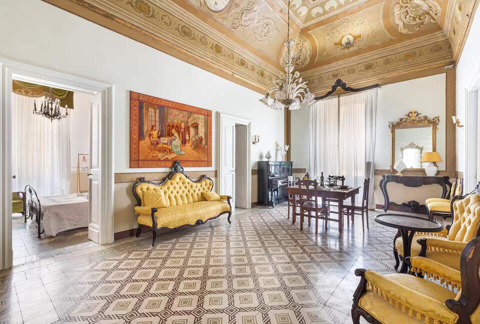 Liberty-Inspired Apartment with Terrace & Frescoes - Trepuzzi, Italy