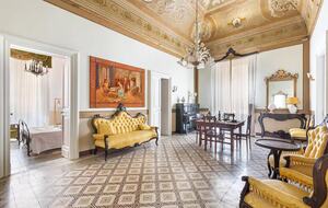 Liberty-Inspired Apartment with Terrace & Frescoes - Trepuzzi, Italy