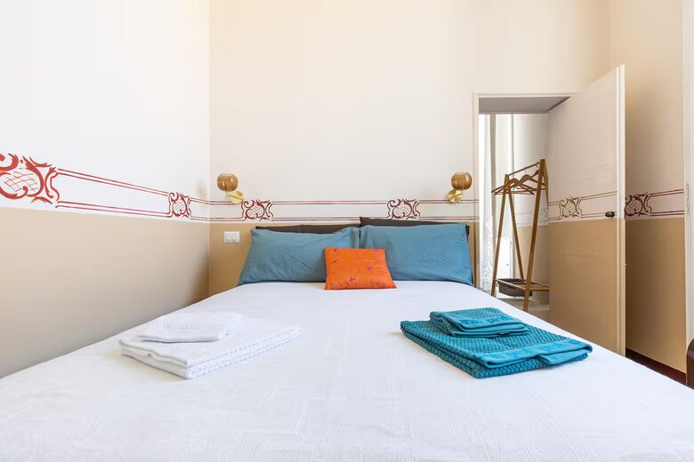 Liberty-Inspired Apartment with Terrace & Frescoes - Trepuzzi, Italy