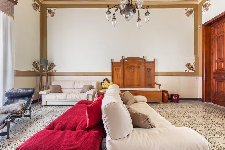 Liberty-Inspired Apartment with Terrace & Frescoes - Trepuzzi, Italy