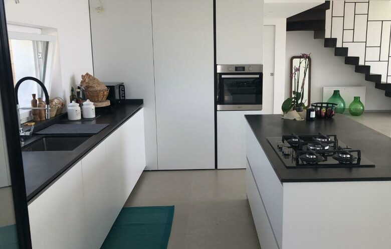 Coastal Villa with Pool & Sea Views - Sciacca, Italy