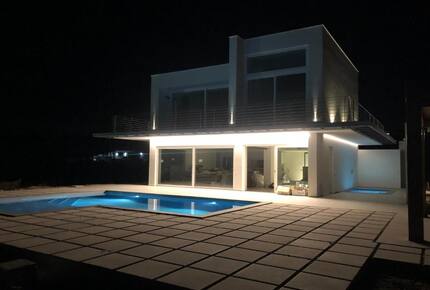 Coastal Villa with Pool & Sea Views - Sciacca, Italy