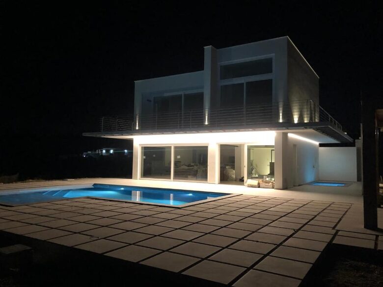 Coastal Villa with Pool & Sea Views - Sciacca, Italy