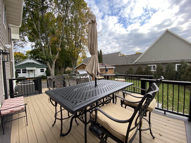 Charming Waterfront Retreat in Burlington - Burlington, Wisconsin