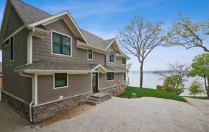 Charming Waterfront Retreat in Burlington - Burlington, Wisconsin