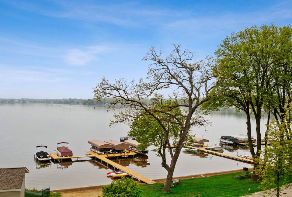 Charming Waterfront Retreat in Burlington - Burlington, Wisconsin