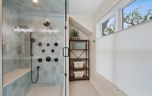 Charming Waterfront Retreat in Burlington - Burlington, Wisconsin