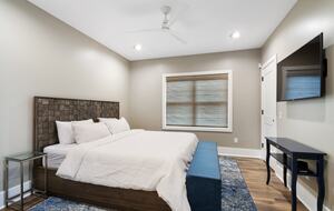 Charming Waterfront Retreat in Burlington - Burlington, Wisconsin