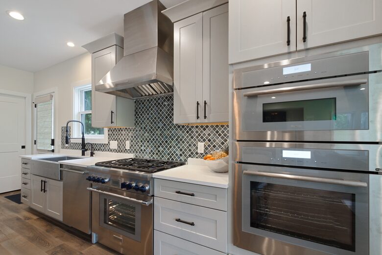 Charming Waterfront Retreat in Burlington - Burlington, Wisconsin