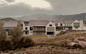 Water's Edge | Timeless Mountain Grandeur - Midway, Utah
