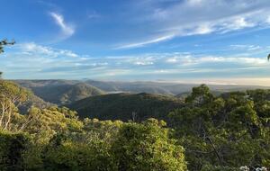 Clifftop Elegance in the Blue Mountains - Wentworth Falls, Australia