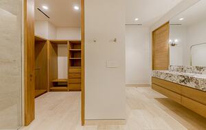 Querencia Oceanfront Elegance