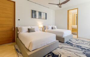 Querencia Oceanfront Elegance