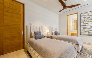 Querencia Oceanfront Elegance