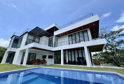 Modern Jungle Escape Near Jacó - Jacó, Costa Rica